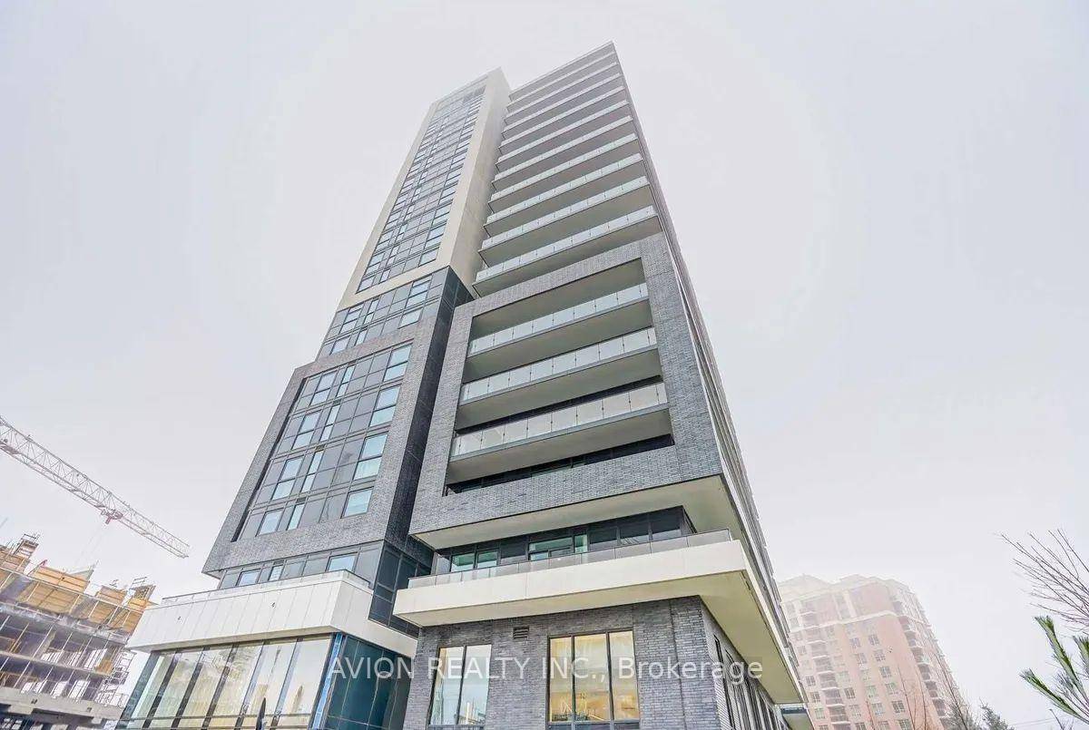 Welcome To The Center Of Richmond Hill Luxury Living At Hwy 7 And Yonge.