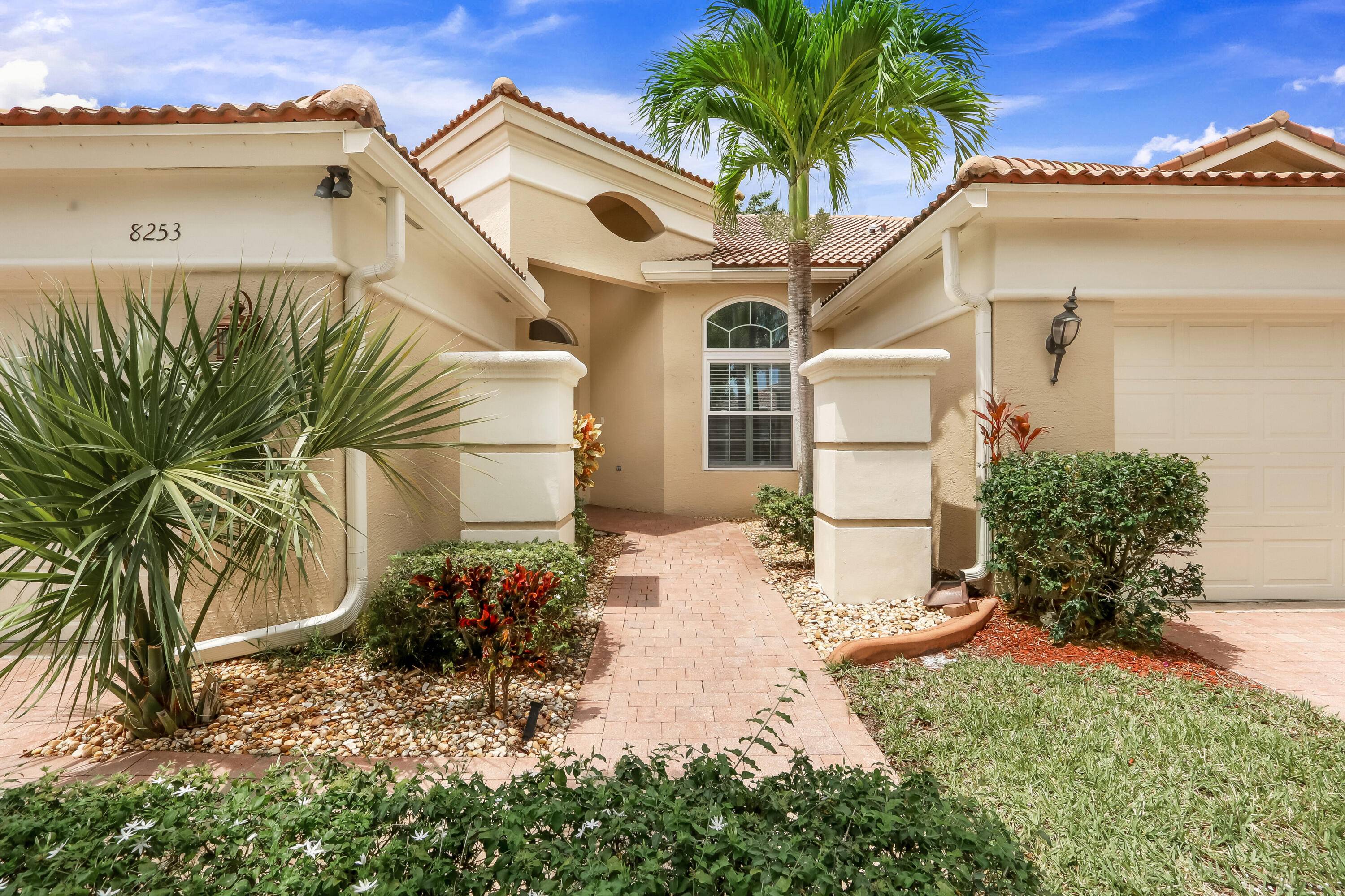 Welcome home to Brittany Bay in the resort style community of Andros Isle.