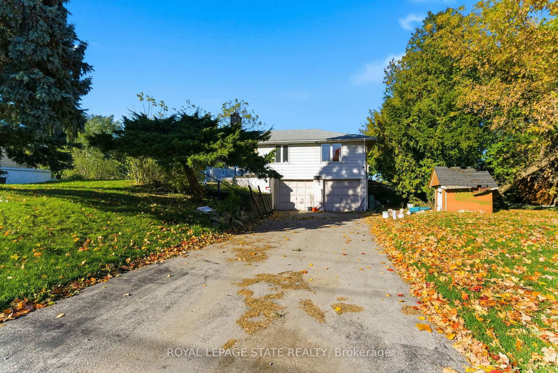 Spacious 4 bedroom raised bungalow situated in desirable M11 zoning, providing exceptional flexibility for investors, renovators, or business owners !