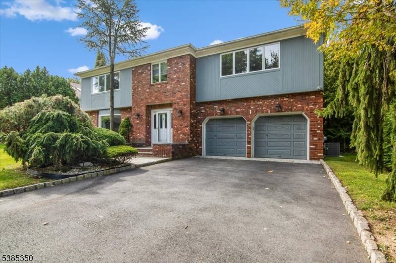 Discover this luxurious home offering over 3, 000 sq.