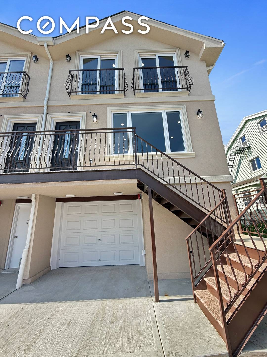 Welcome to your dream home in the heart of Seagate, Brooklyn s exclusive gated beachfront community !