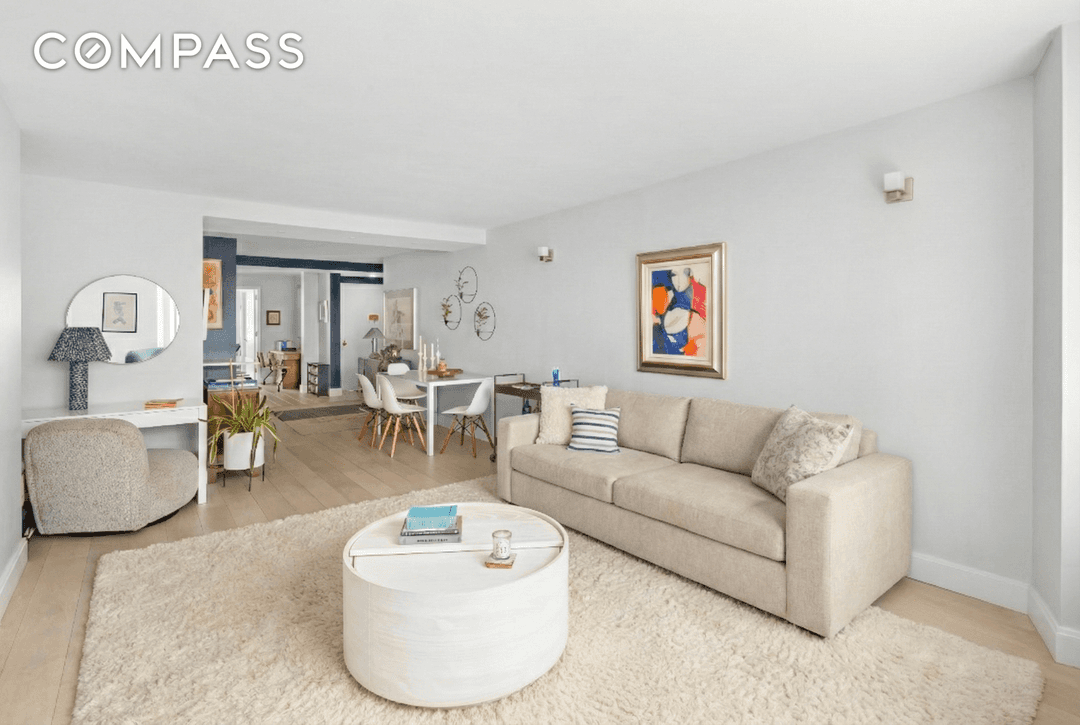 Bright and Spacious Tribeca 3 Bedroom Condo in Full Service Building This refined three bedroom, two bath residence is graced with open eastern and western exposures, welcoming beautiful light throughout ...