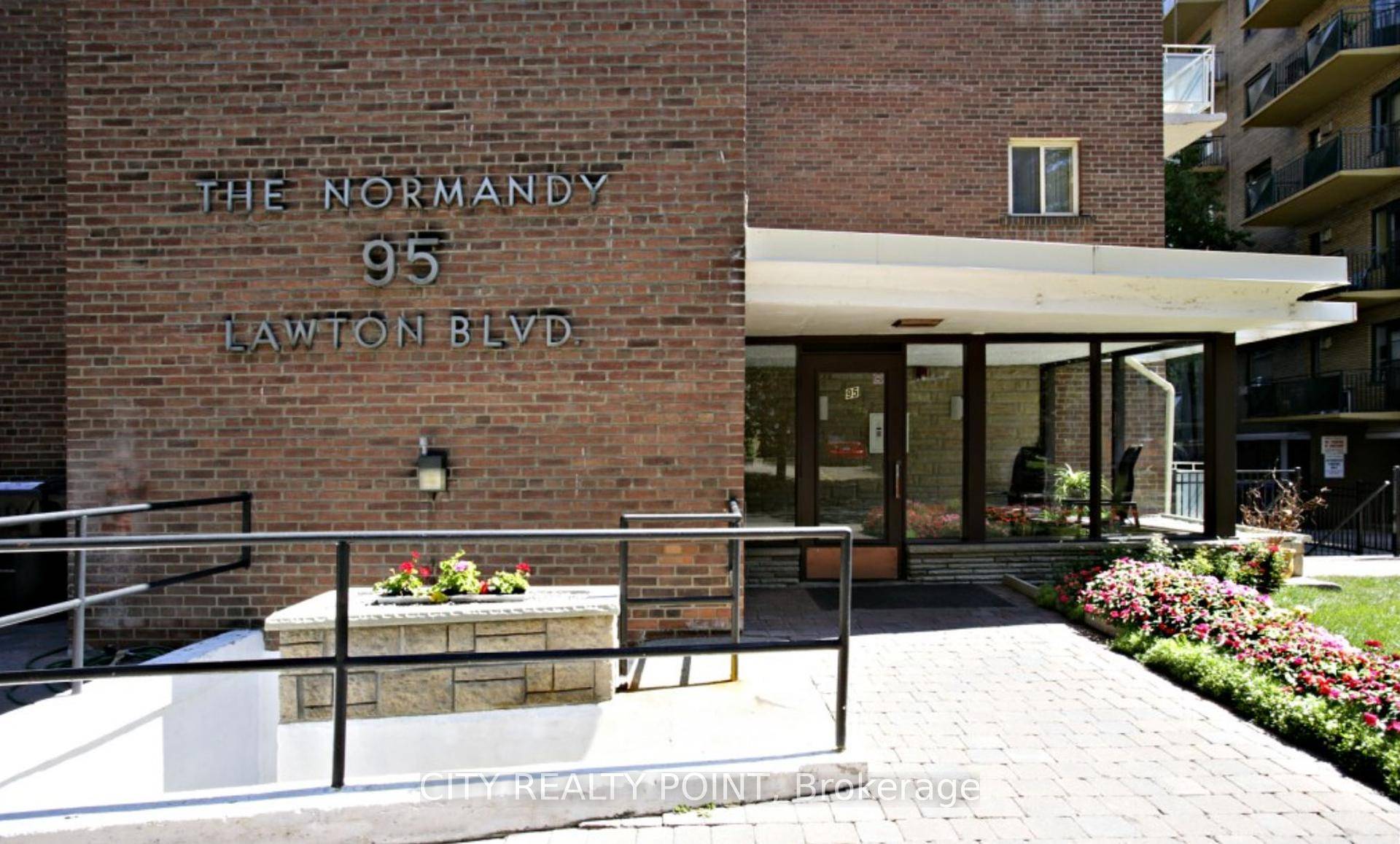 One month FREE RENT 1 Bedroom apartment at 95 Lawton Boulevard.
