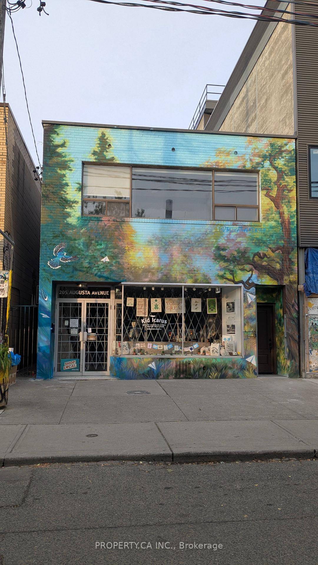 ONE MONTH FREE RENT OFFERED Centrally located near the key intersection of Baldwin and Augusta, this property offers outstanding exposure with 26.