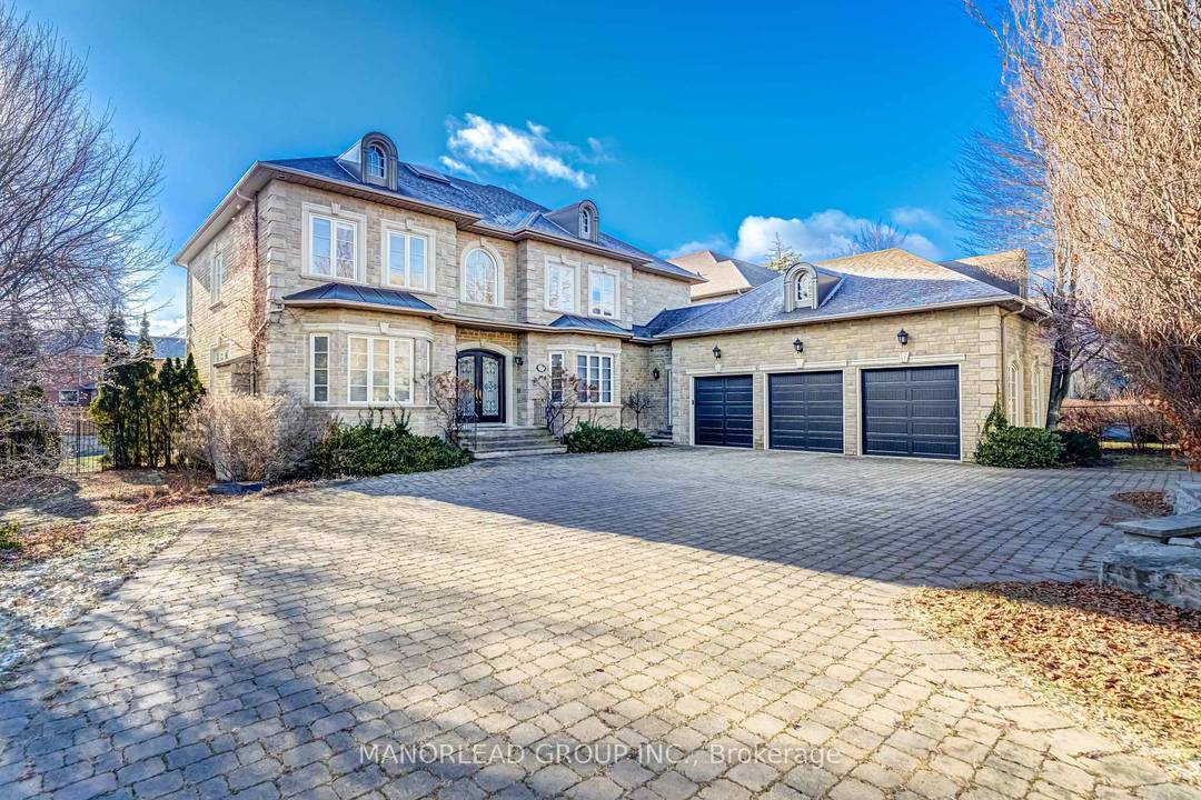 Luxurious Thornhill Estate Situated On Massive 100x182 FT Corner Lot !