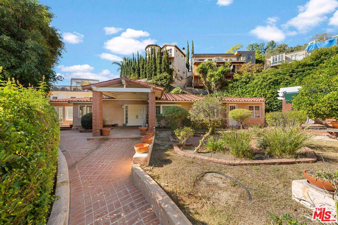 8819   Evanview Dr 2.0 Sunset Strip LA