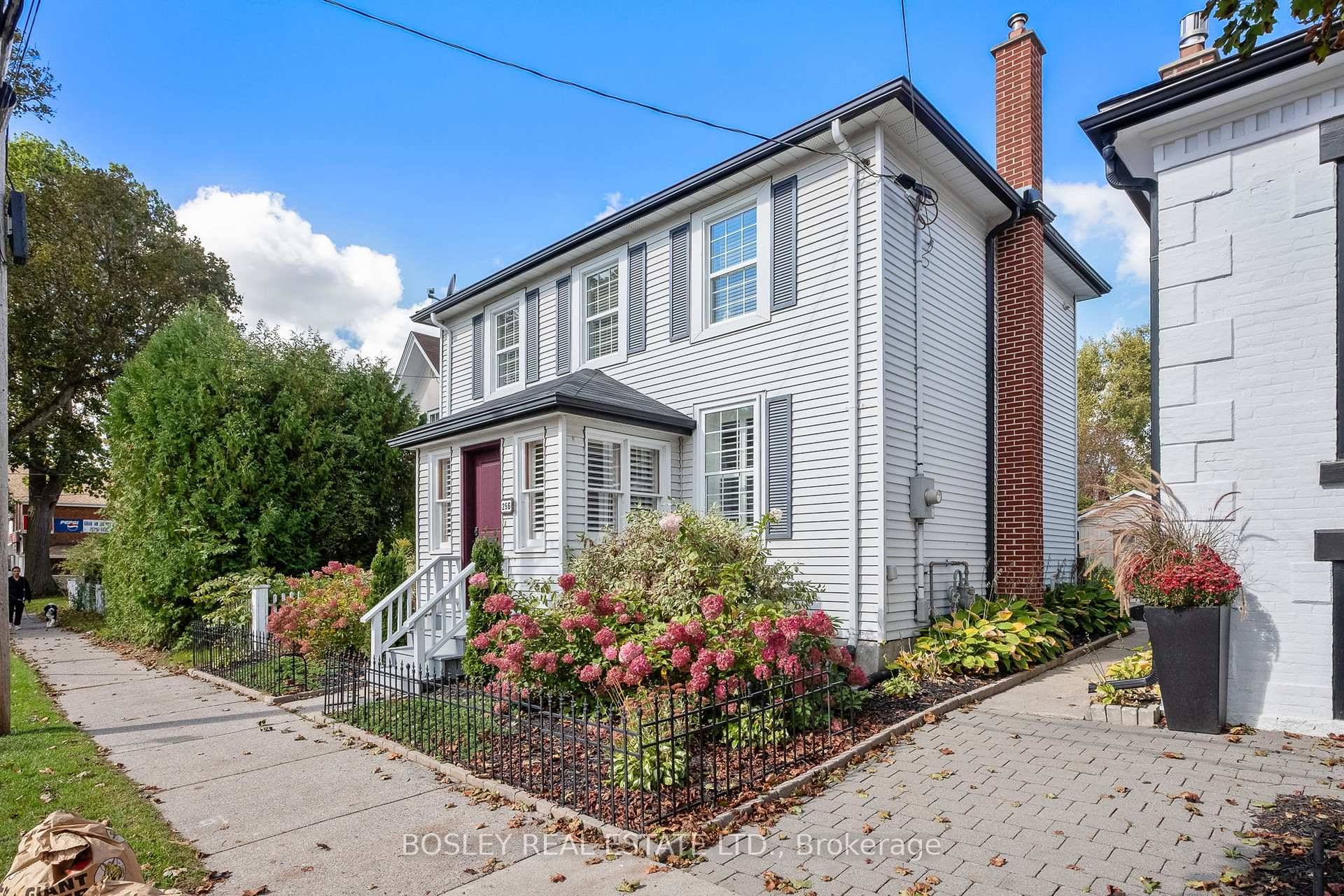 Nestled in the beautiful and historic Englishtown area of Port Hope, this lovely home is just a short stroll to the vibrant downtown, the renowned Capitol Theatre, the Ganaraska River, ...