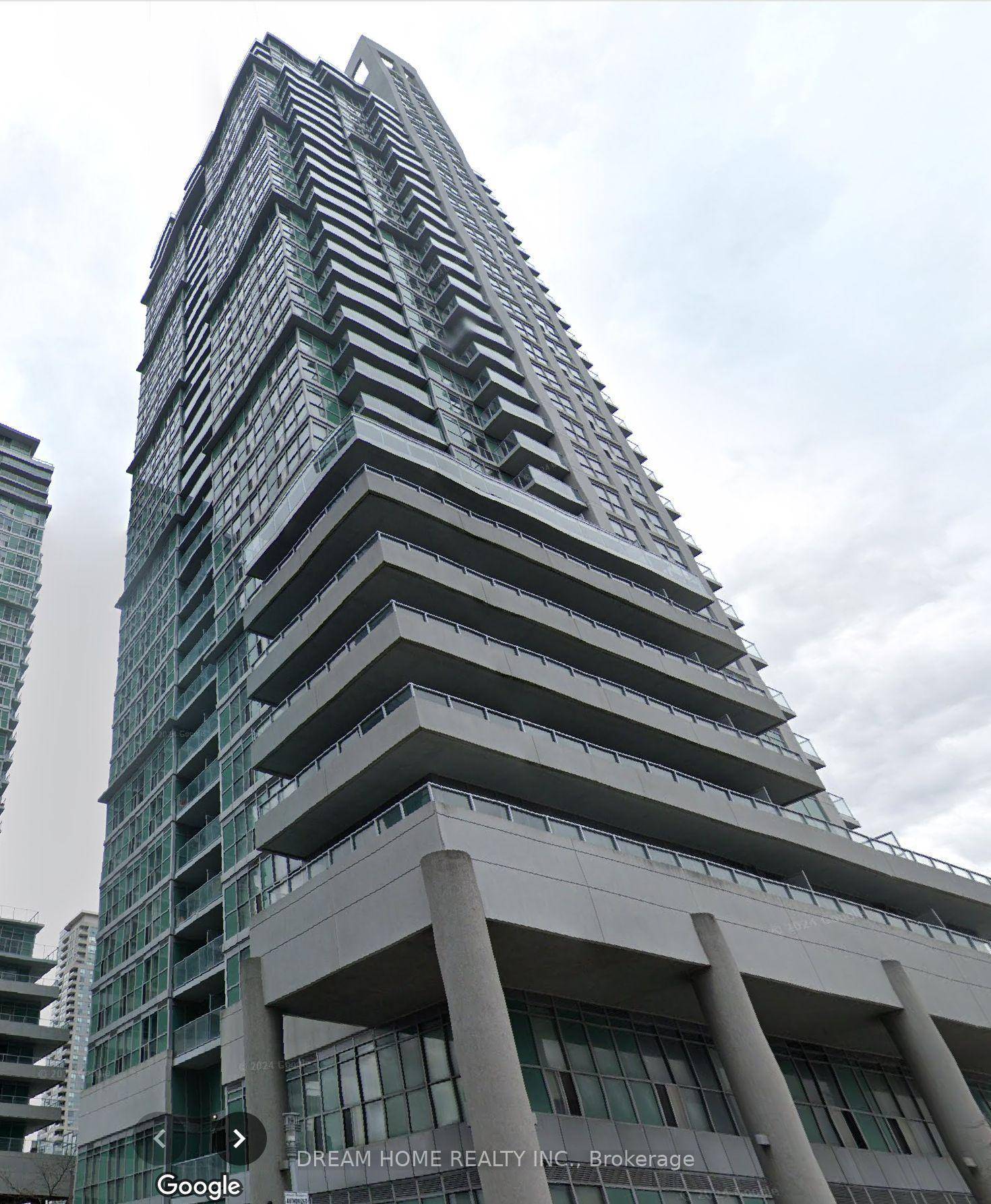 Luxury Monarch Eq1 Building 1Bedroom 1Den Suite.