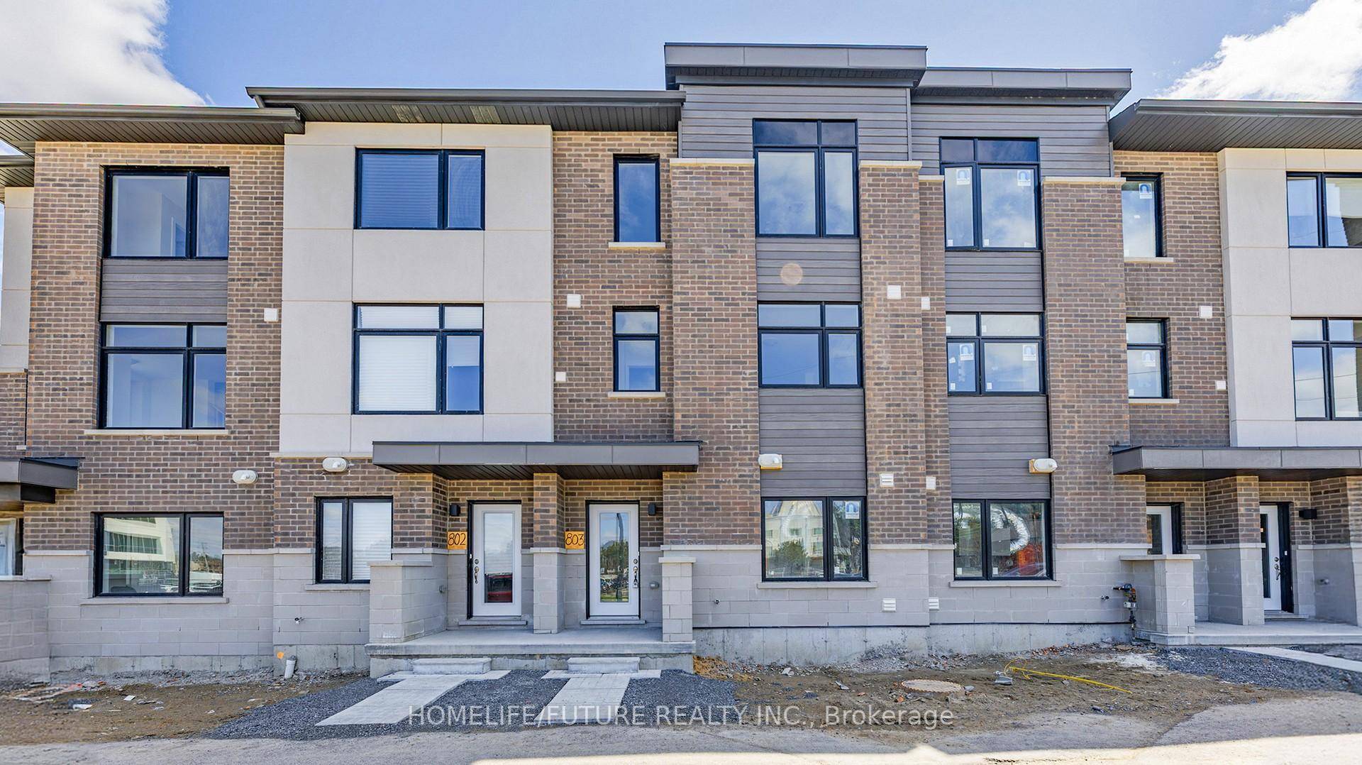 This Modern 3 Bedroom, 3 Bathroom Townhome Offers Around 1511 Sq.