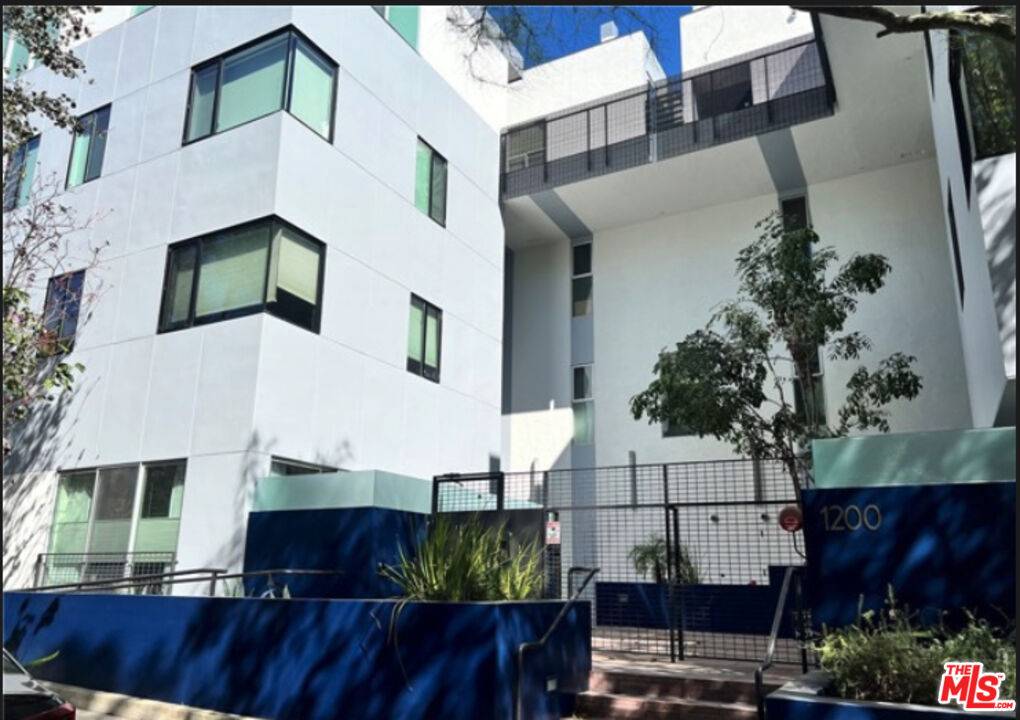 1200 N Sweetzer Ave 2BR Sunset Strip La
