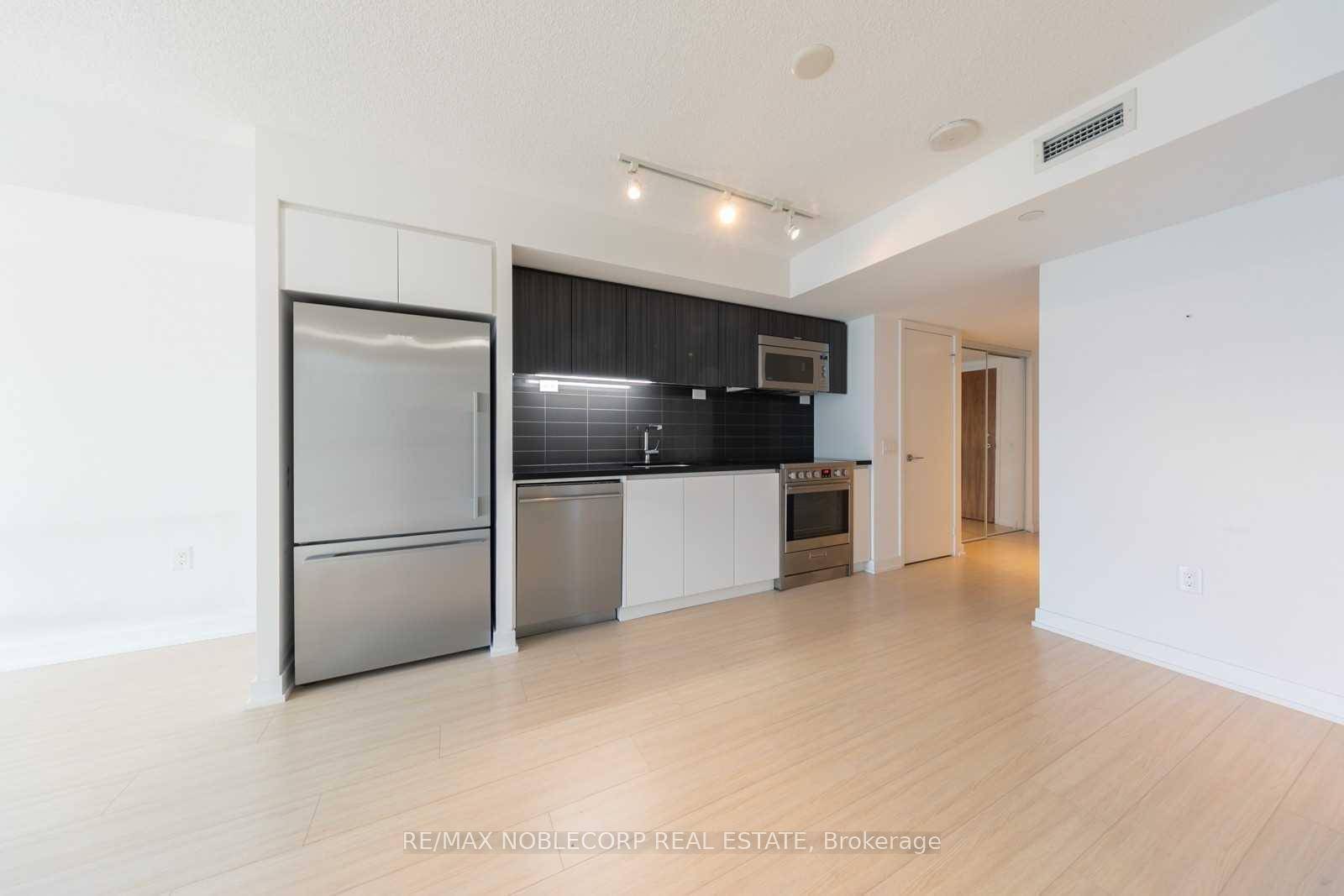 Bright amp ; Modern 1 1 Suite With Spacious Terrace.