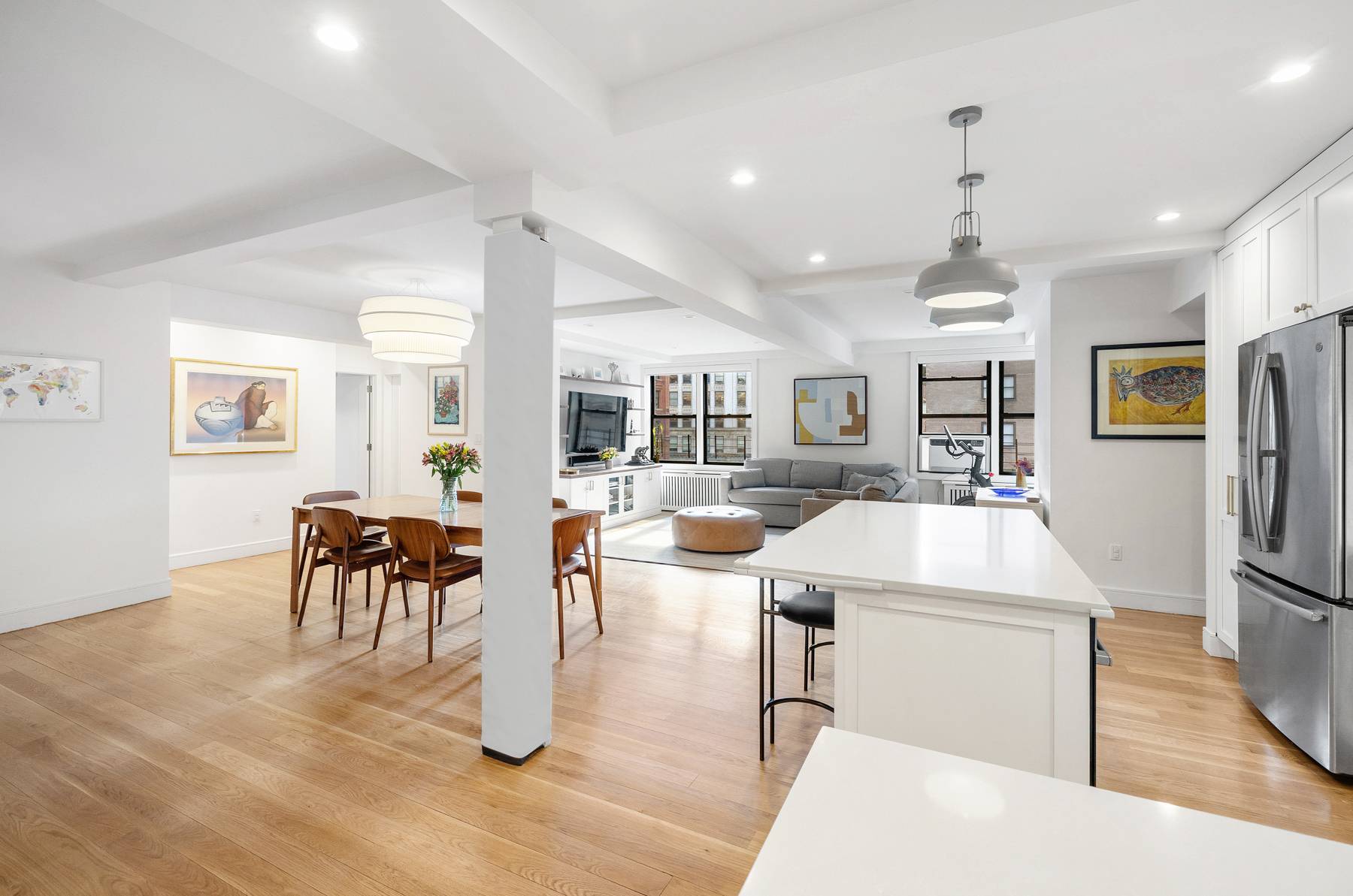 GREENWICH VILLAGE GEM ! Beautifully combined apartments 606 and 607.
