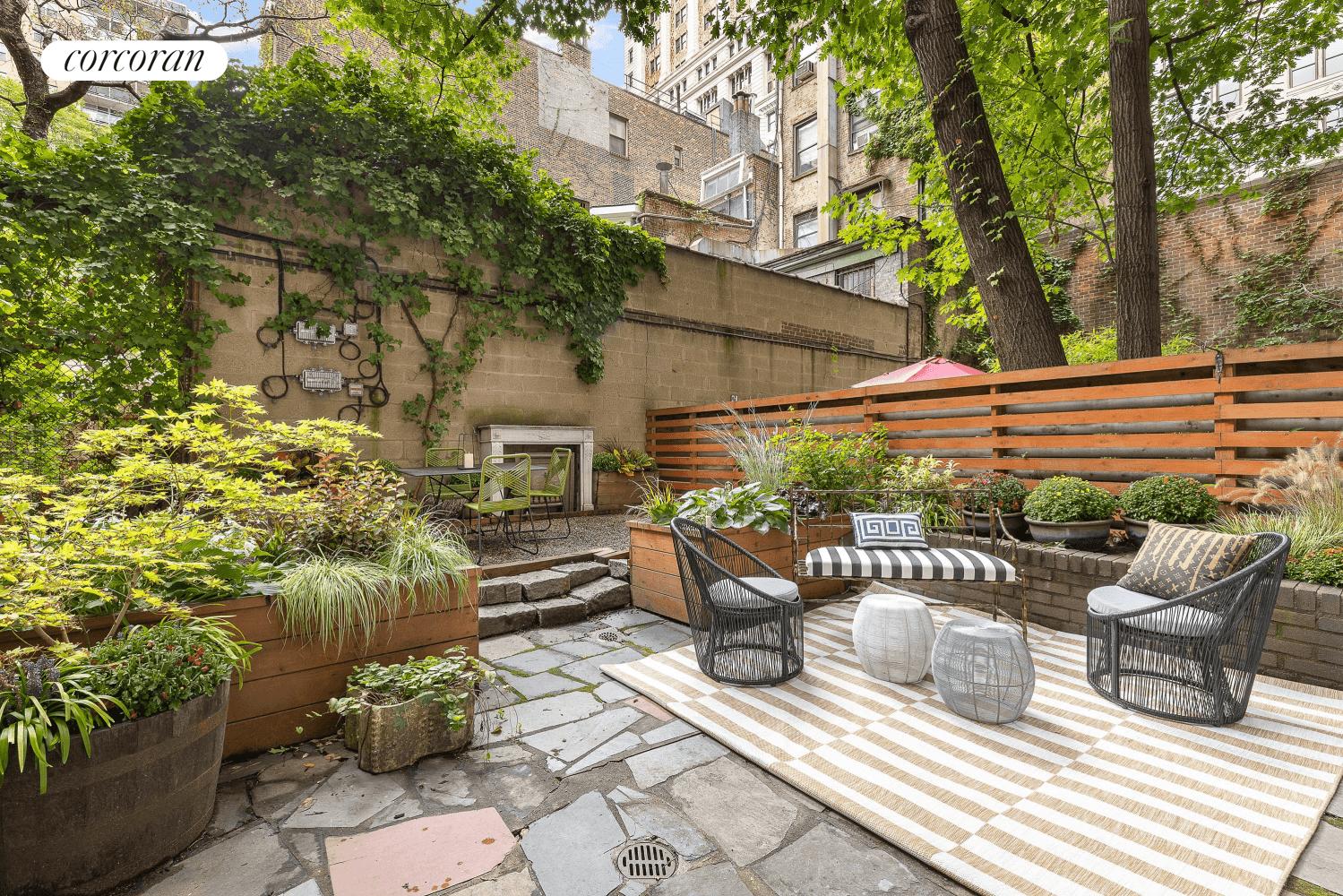 Come for the enchanting private garden and stay for the charming, pre war one bedroom on Irving Place, just south of Gramercy Park on one of downtown Manhattan's few, absolutely ...