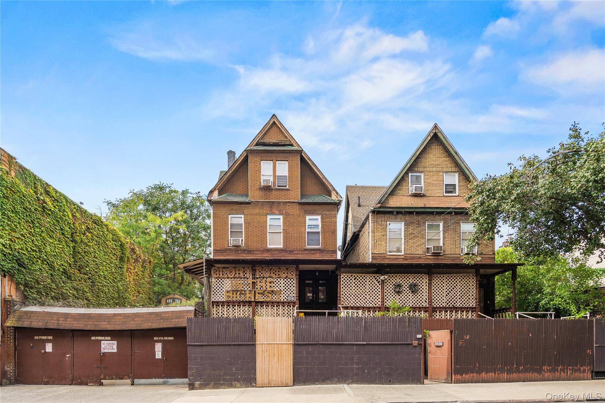 Configuration Two adjoining income producing properties Zoning R4A Total Rentable Rooms 14 6 in No.