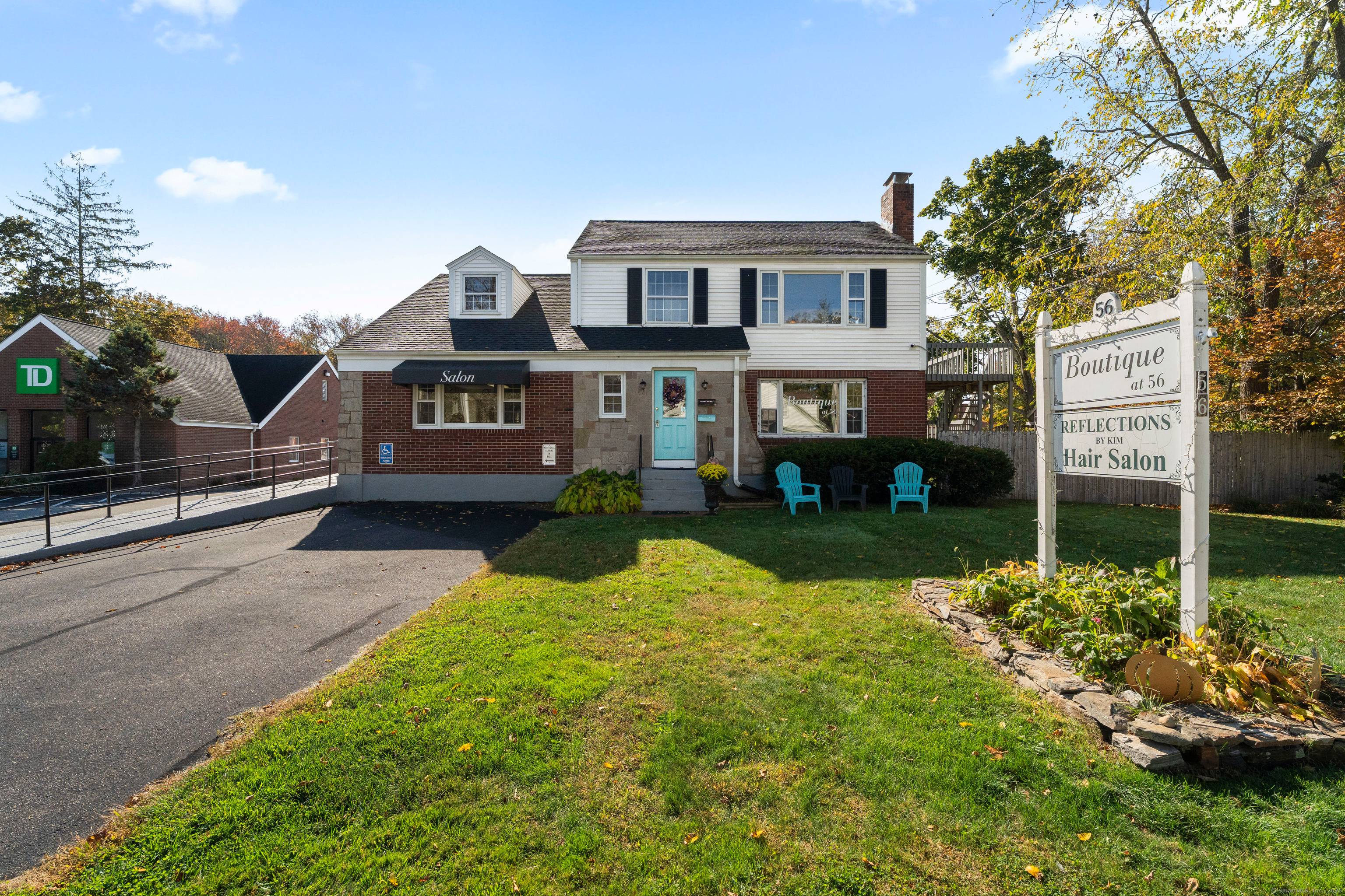 Opportunity knocks in downtown Colchester !