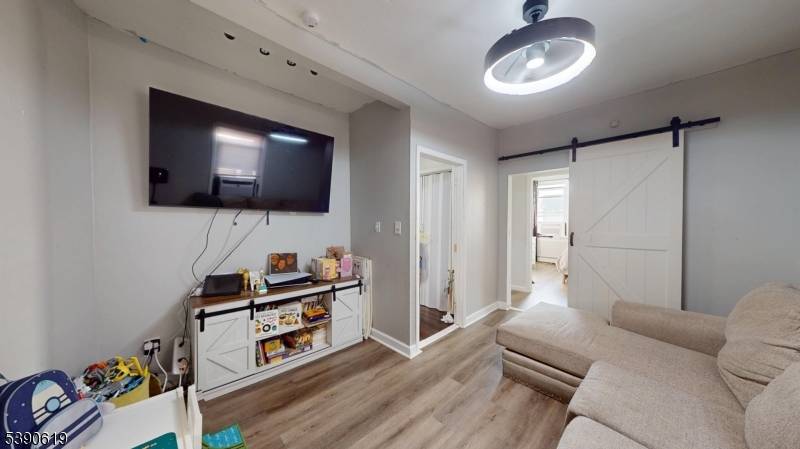 Two Family Home Near Branch Brook Park Discover an unbeatable rental opportunity in Newark's desirable Branch Brook Park area.