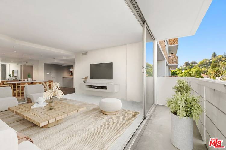 8787   Shoreham Dr 1BR Sunset Strip La