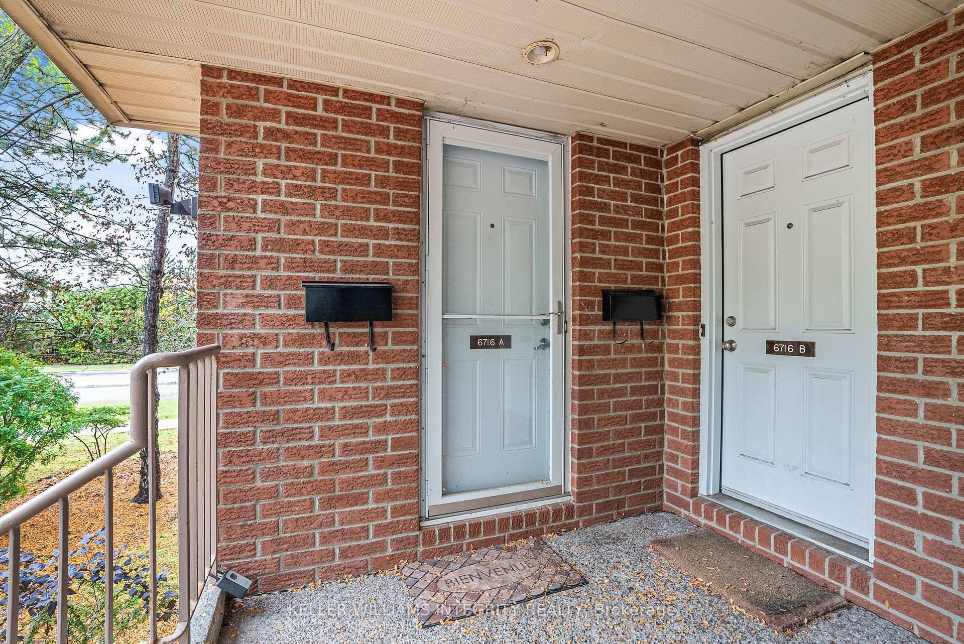 Looking for a fully furnished rental ?
