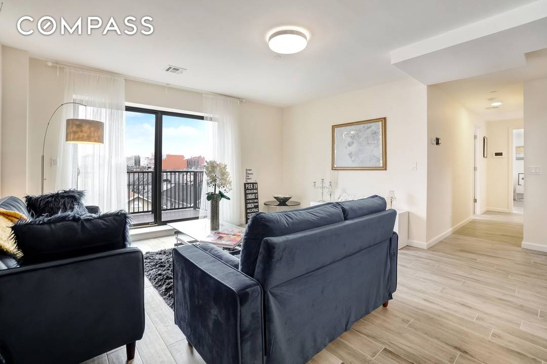 Looking for a perfectly laid out duplex three bedroom condo in prime South Brooklyn ?