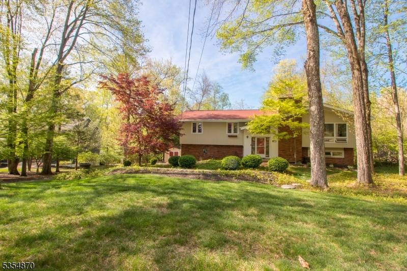 For rent furnished or unfurnished Welcome to 11 Hillcrest Drive, a beautifully updated bi level home located in the sought after Shongum Lake section of Randolph.