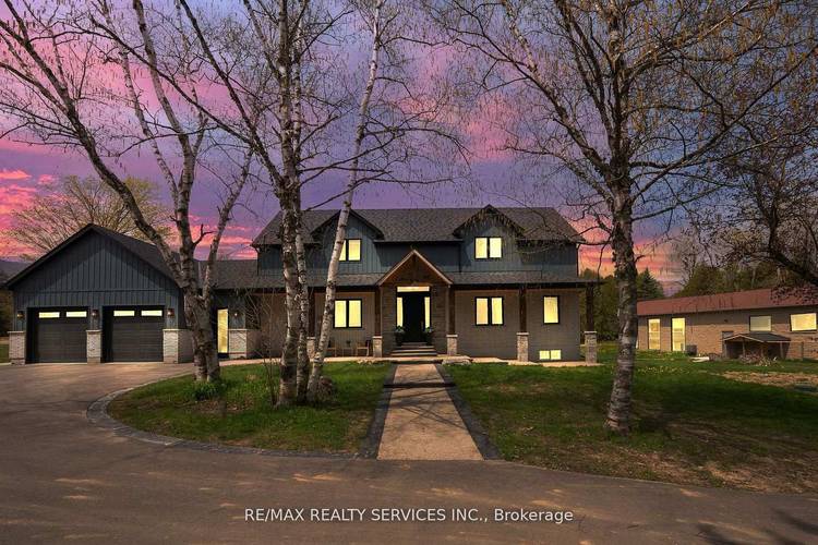 Experience luxury living in this beautifully built bungalow loft, completed in 2023 and meticulously designed with exceptional craftsmanship and premium upgrades throughout.