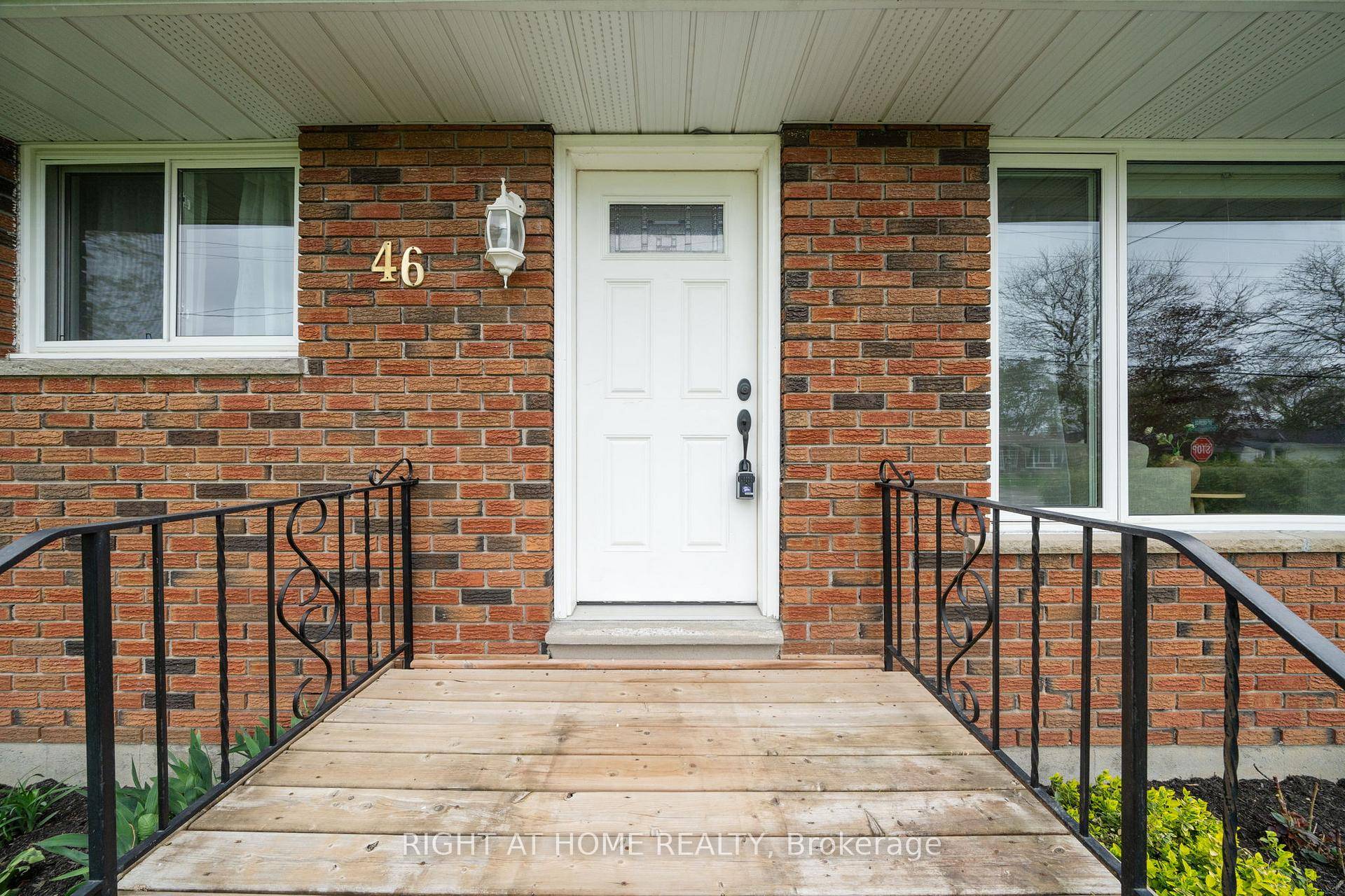 Welcome Home ! Nestled in a sought after East end neighbourhood, this charming all brick bungalow offers exceptional versatility and comfort for a variety of lifestyles.