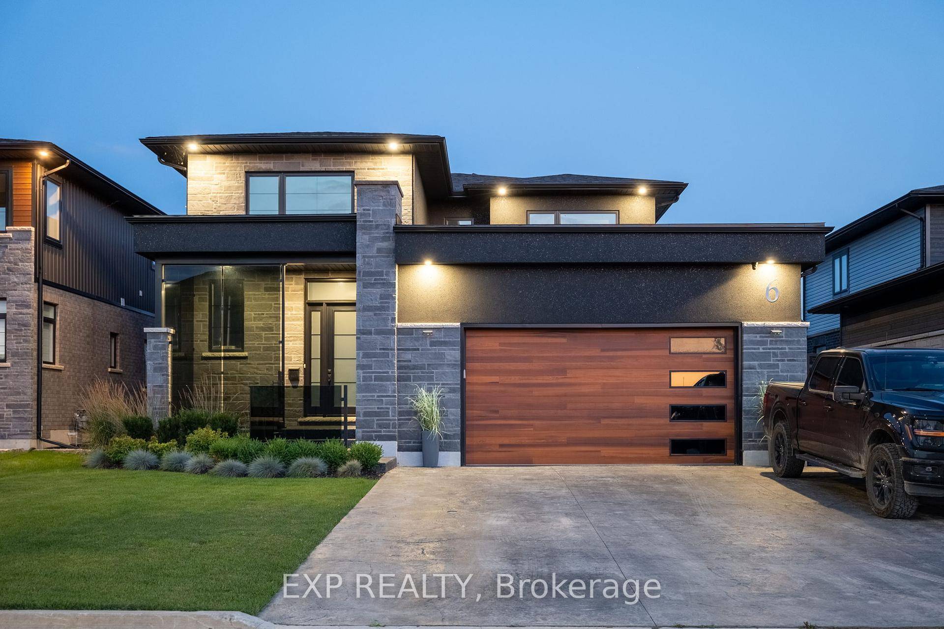 One of a kind executive custom home with luxury finishes situated in Niagaras master planned community of Rolling Meadows.