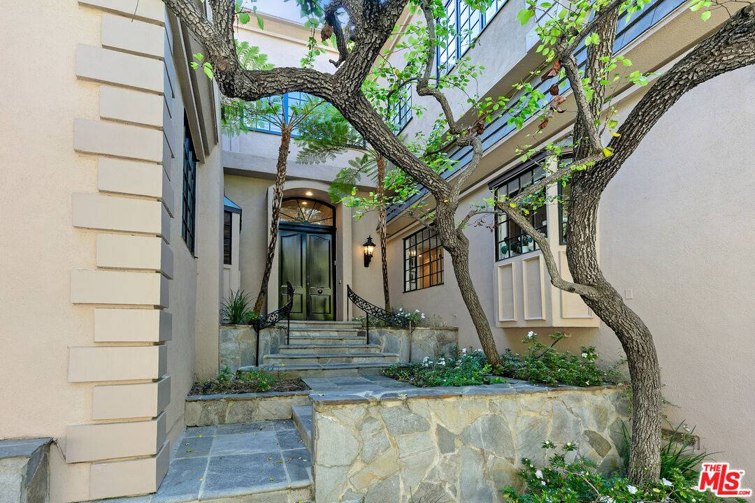 1118   San Ysidro Dr 6BR Beverly Hills Post Office | B.H.P.O. La