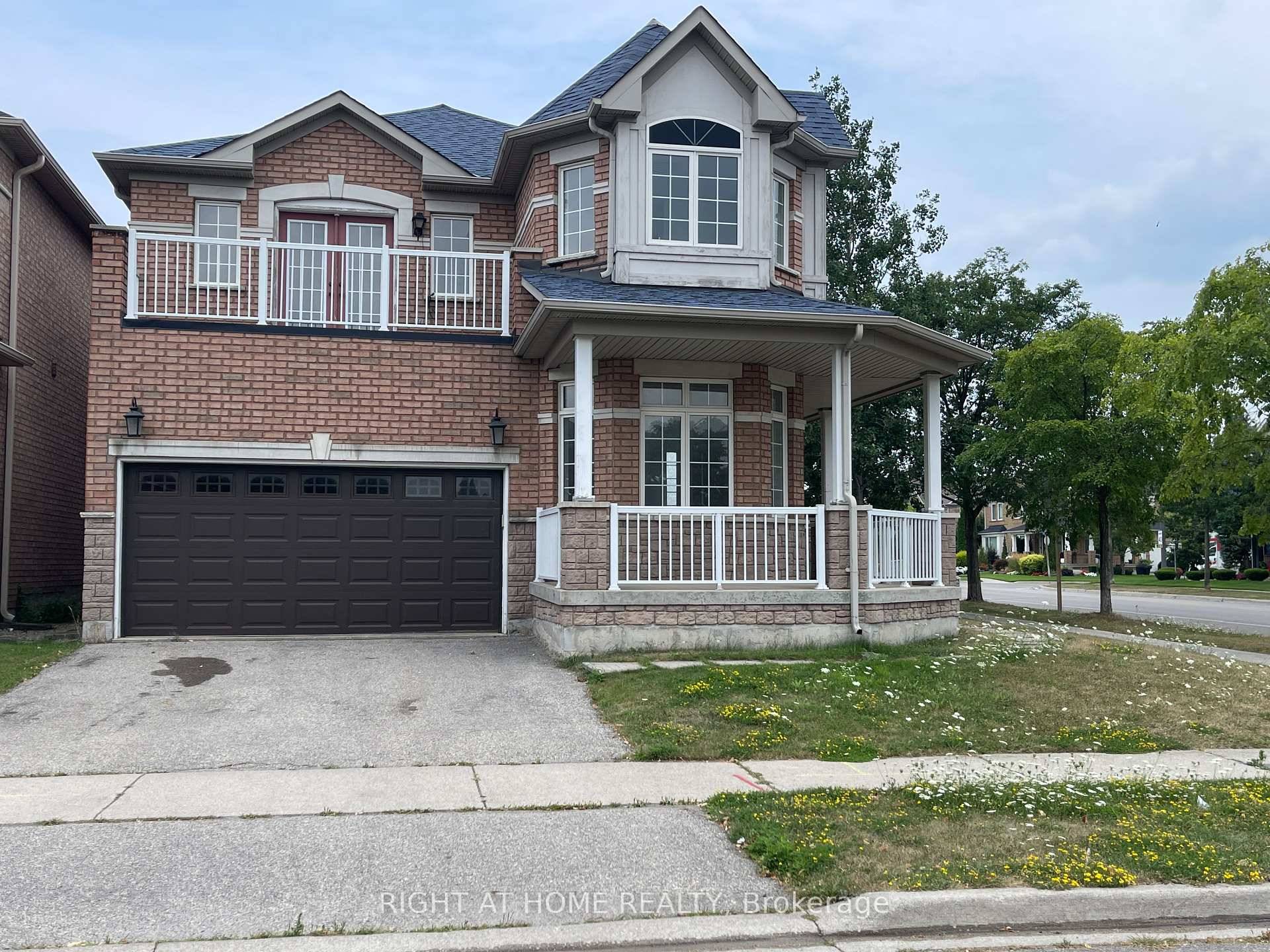 Bright and spacious detached corner lot home in the Churchill Meadows community, featuring 3 bedrooms and 2.