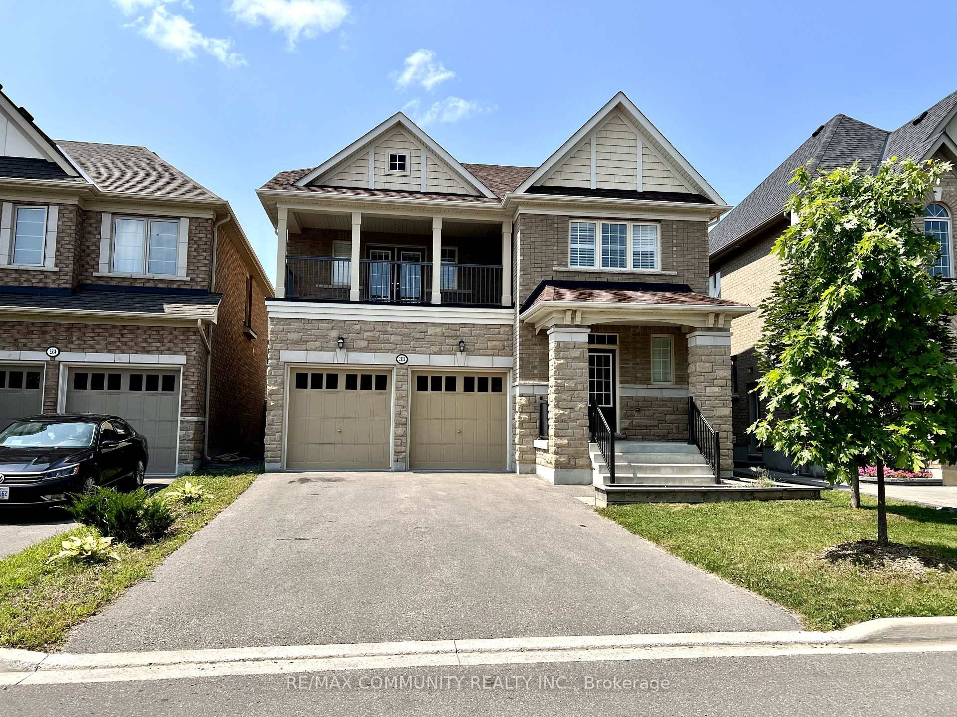 Welcome to Your Dream Home in North Oshawa !