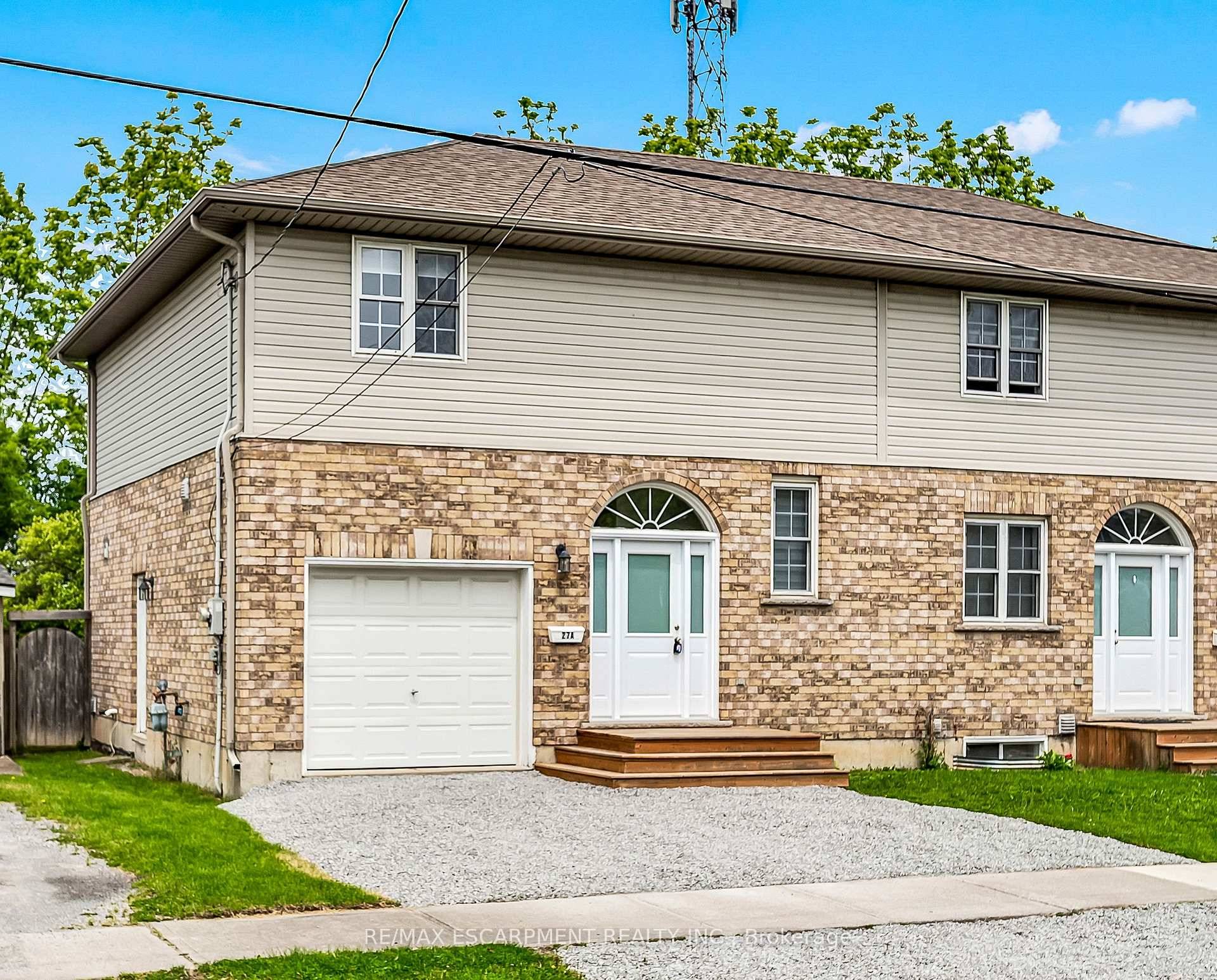 Welcome to 27A Walnut Street a beautifully maintained 2 storey semi detached residence on a quiet street, built in 2006.