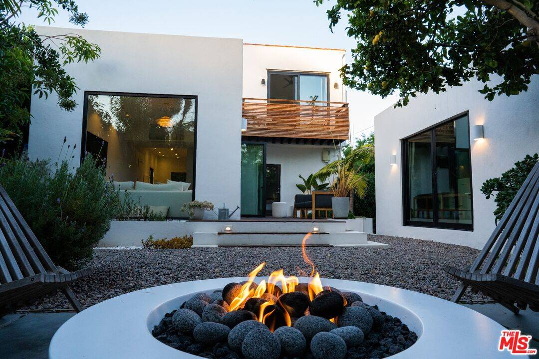 217 7th Ave 3BR Marina Del Rey La