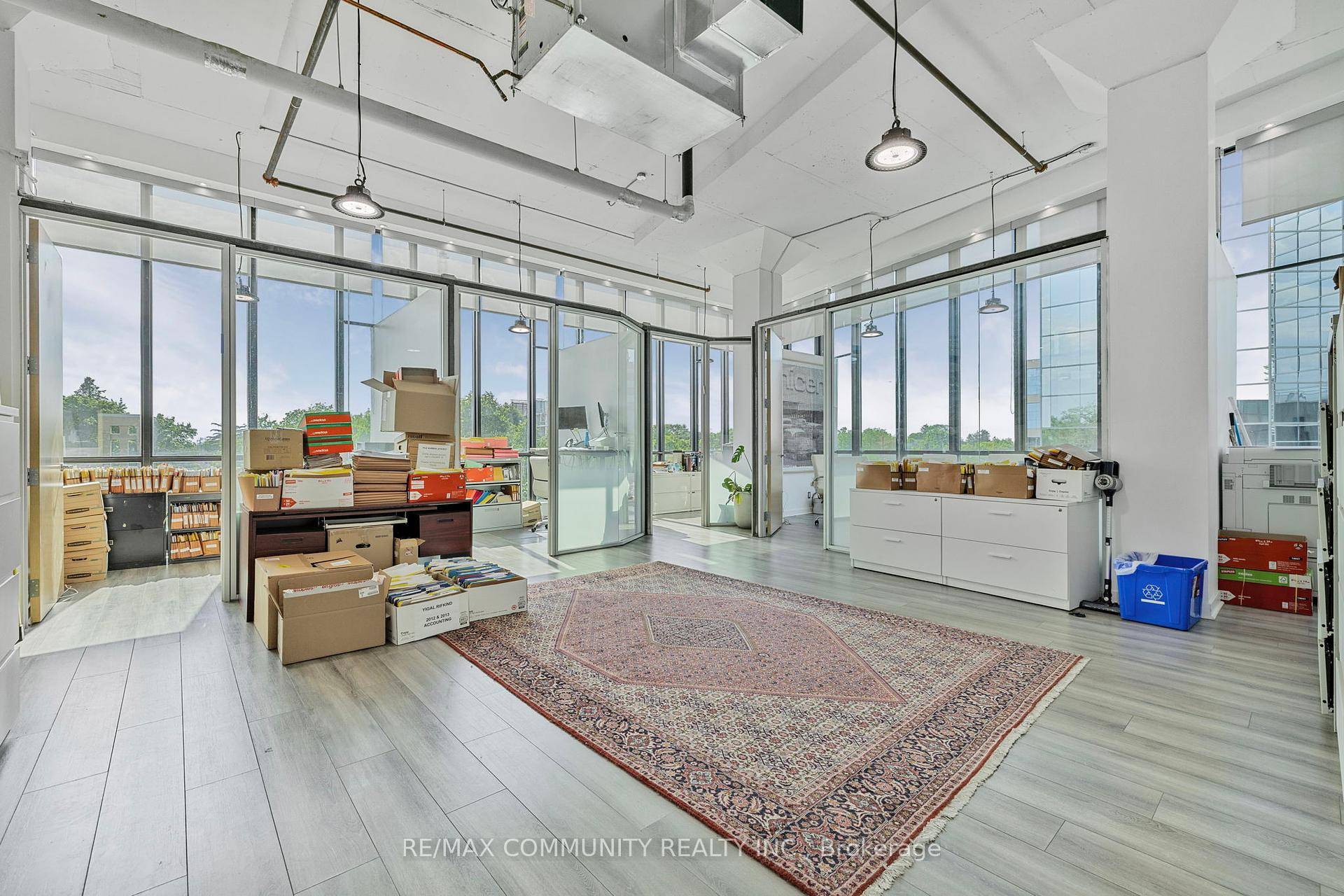 Step into sophistication with this absolutely stunning corner office unit at Emerald Park Towers, one of downtown North York's most coveted mixed use complexes at Yonge and Sheppard.