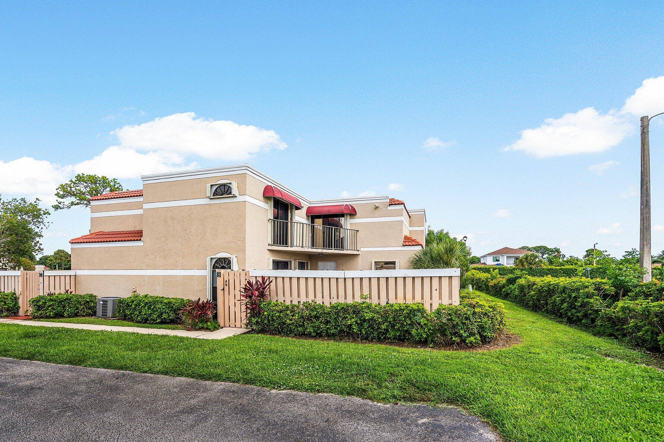 Come explore this fully renovated 3 bedroom, 3 bathroom townhome in Delray Beach.