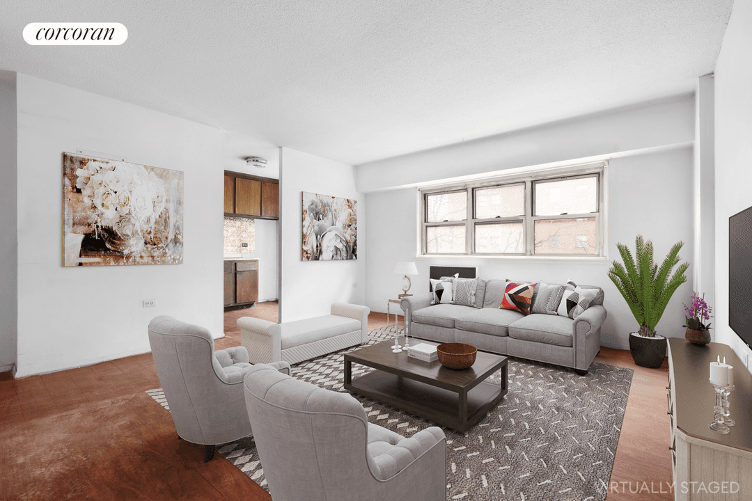 DUPLEX 1 bedroom1 bath with treetop views and western sunlight on 90th amp ; Columbus.