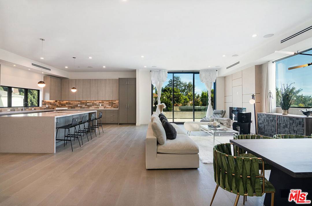 10563   Ashton Ave 3BR Westwood La