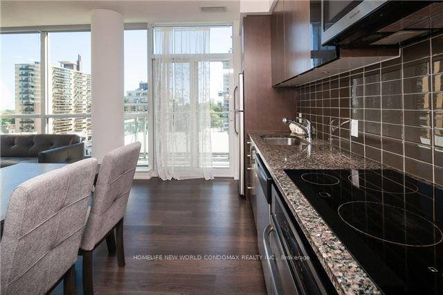 Luxury Madison Condo, 2Bedrm 2Bath, 2 Walk Out Balconies, 800 Sq.