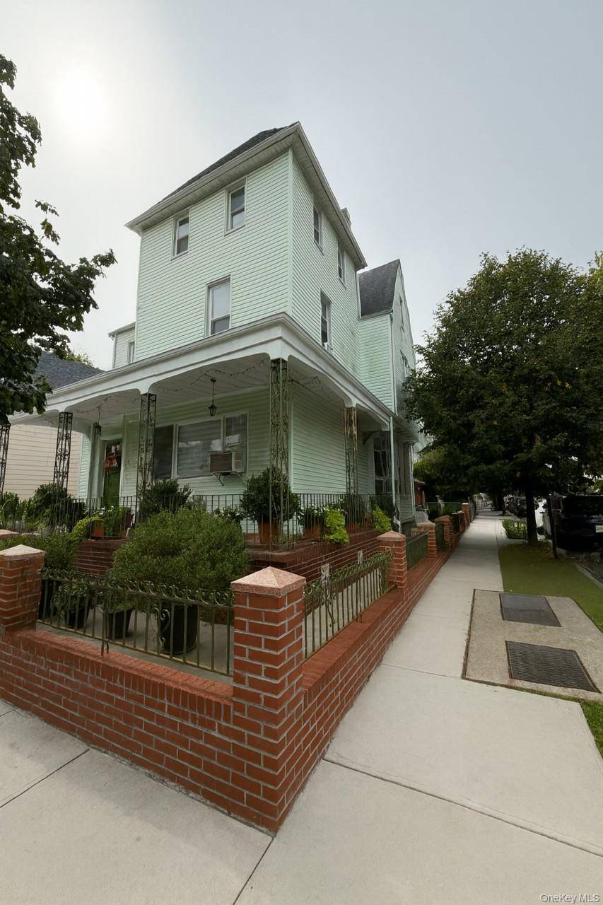 VIRTUAL TOUR AVAILABLE ! SEE ALL FLOORS !