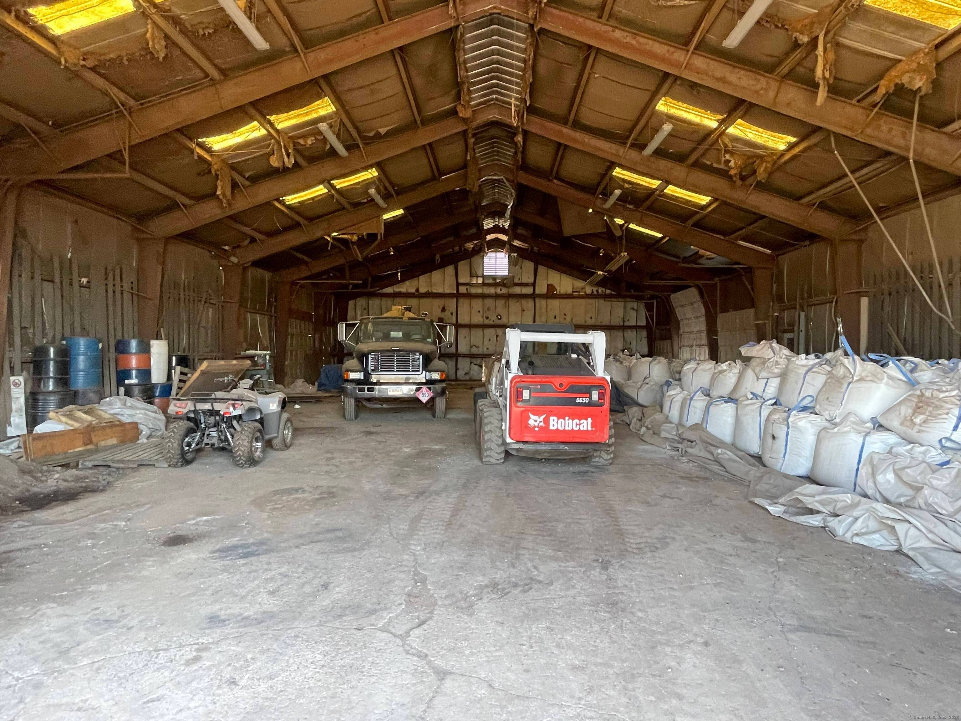 FOR SALE 19, 432 SF on 4.