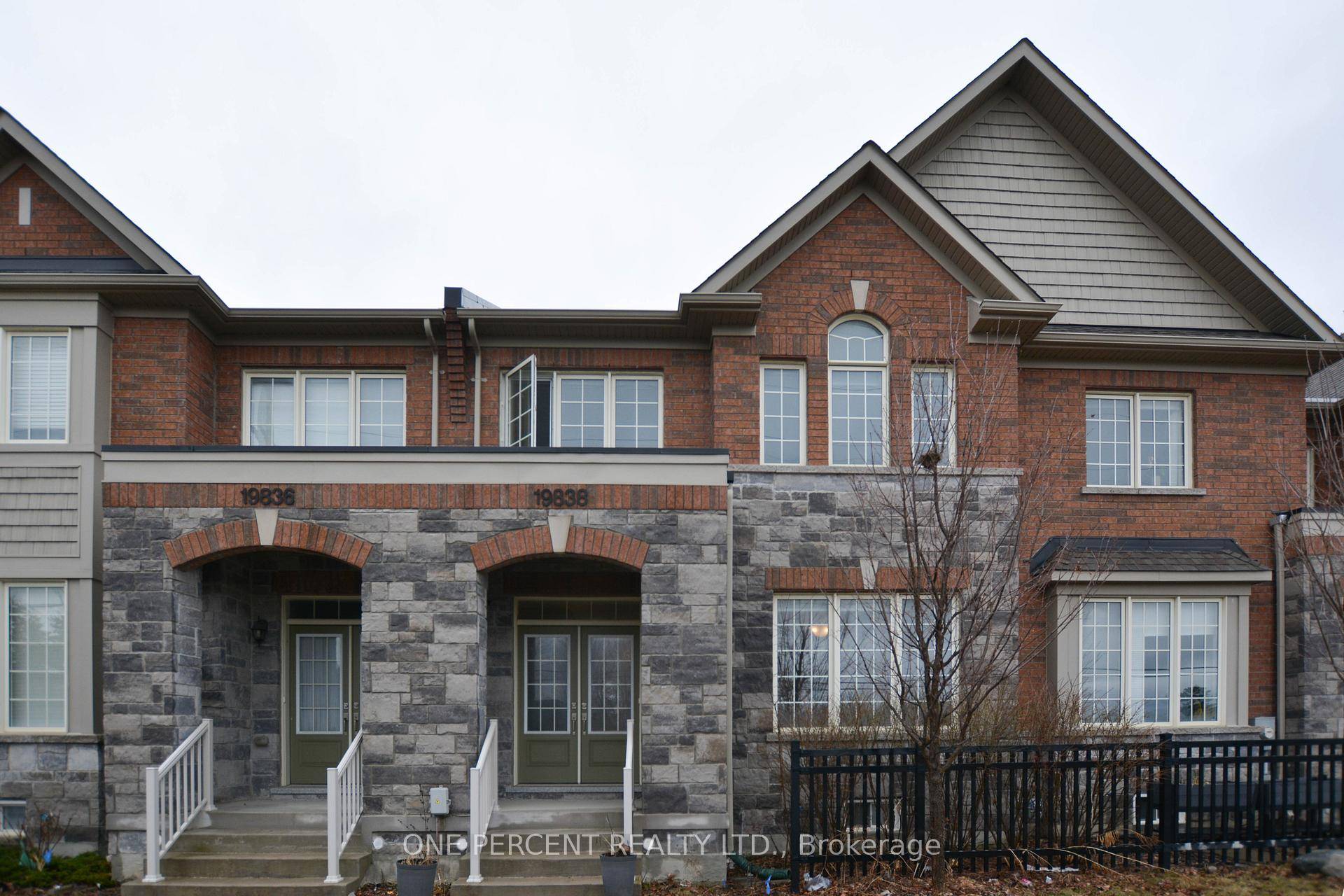Welcome to 19838 Leslie Street a spacious, immaculate, like new townhome offering 1, 896 sq ft of beautifully designed living space in the heart of the vibrant Queensville community.
