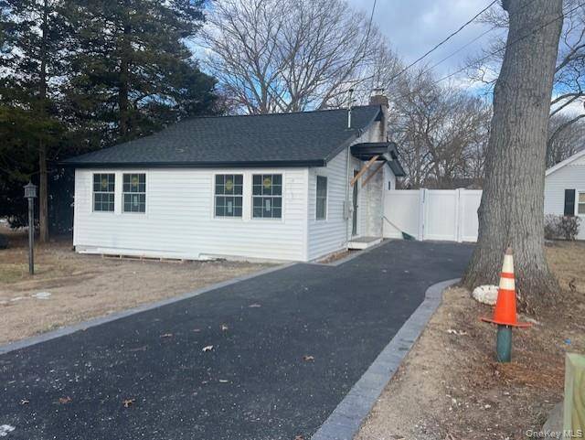 Nice Re Done Cute Ranch Style Home with lots of New Stuff Smithtown Schools New Flooring Central Air New Kitchen with Quartz Counters and New Appliances, Washer and Dryer on ...