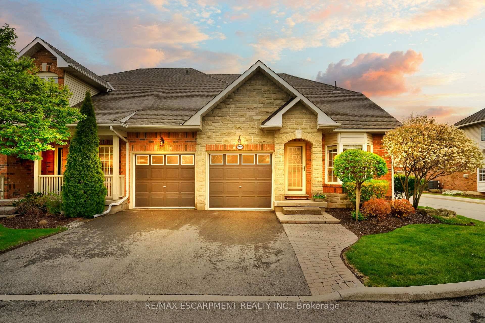 Rarely Offered spacious bungalow Townhome located within an exclusive, sought after community in south Burlington.
