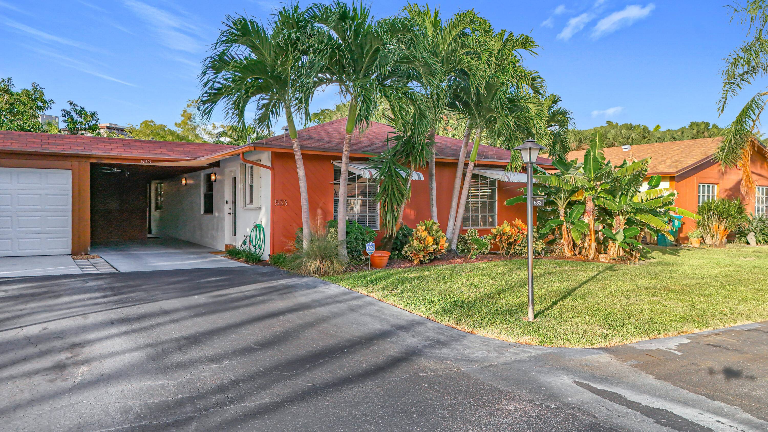Well appointed and thoroughly updated 2 bedroom 2 bath unit at Los Mangos.
