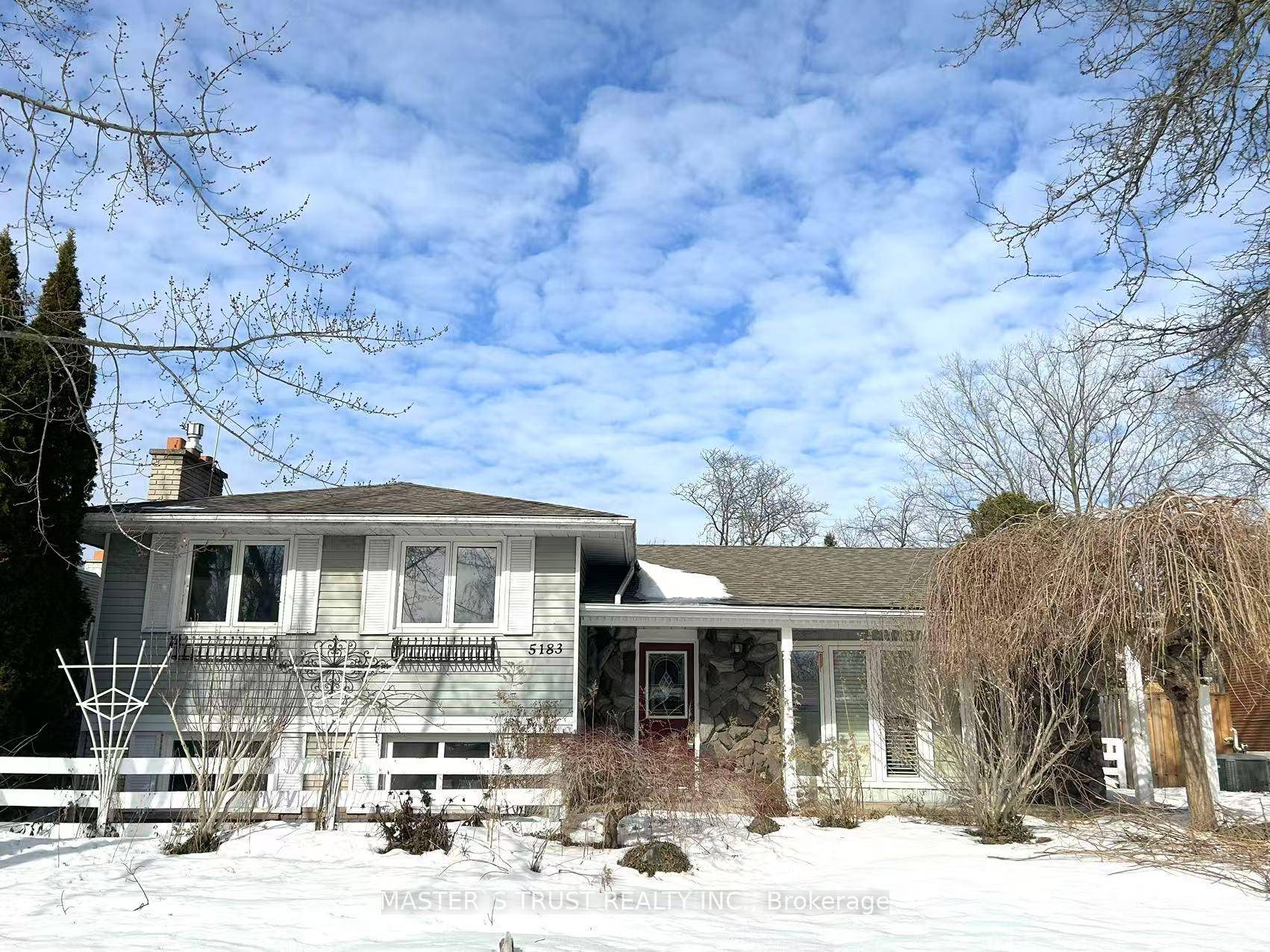 Here is an incredible Chance to Live in a South Prime Burlington Location !