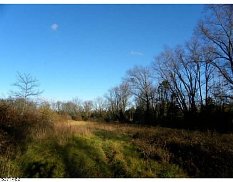 1 Acres of land directly on Route 27 with over 1200 feet of frontage.