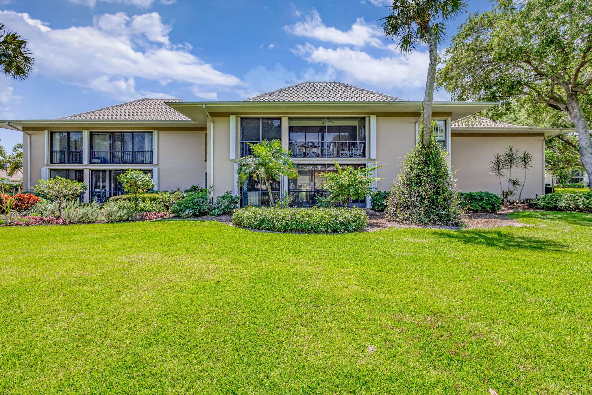 Recently updated 2 bedroom, 2 bath, 1st floor condo located in a peaceful setting within the gated golf community of Turtle Creek.
