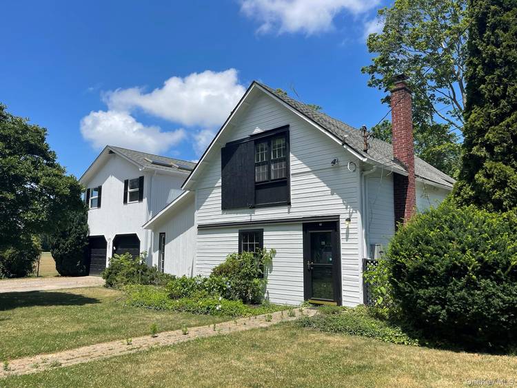 YEAR ROUND RENTAL Remarkably spacious at approximately 3, 000 square feet, this light filled Cutchogue residence offers exceptional flexibility for living, working from home and creative pursuits.