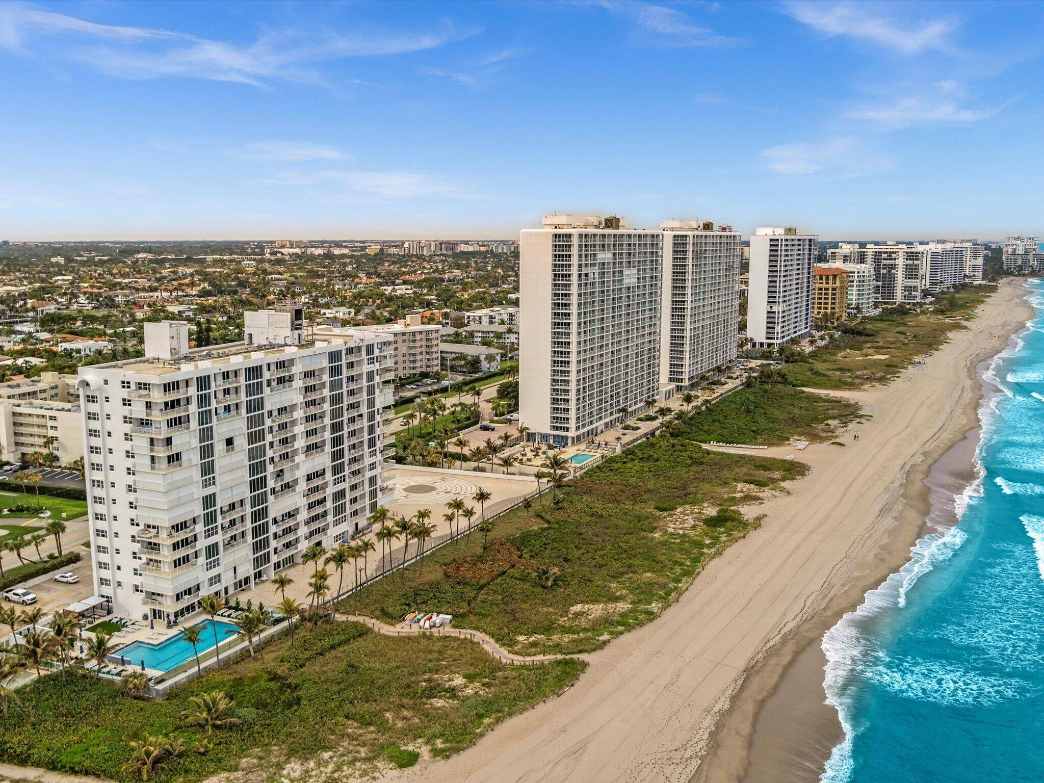 RARE OPPORTUNITY TO LEASE AN UNFURNISHED LUXURY DOUBLE PENTHOUSE UNIT.