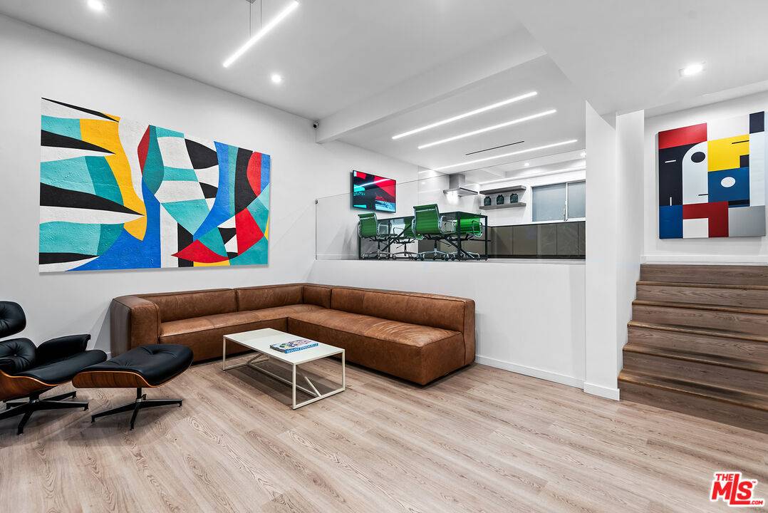 4801   La Villa Marina 2BR Marina Del Rey La