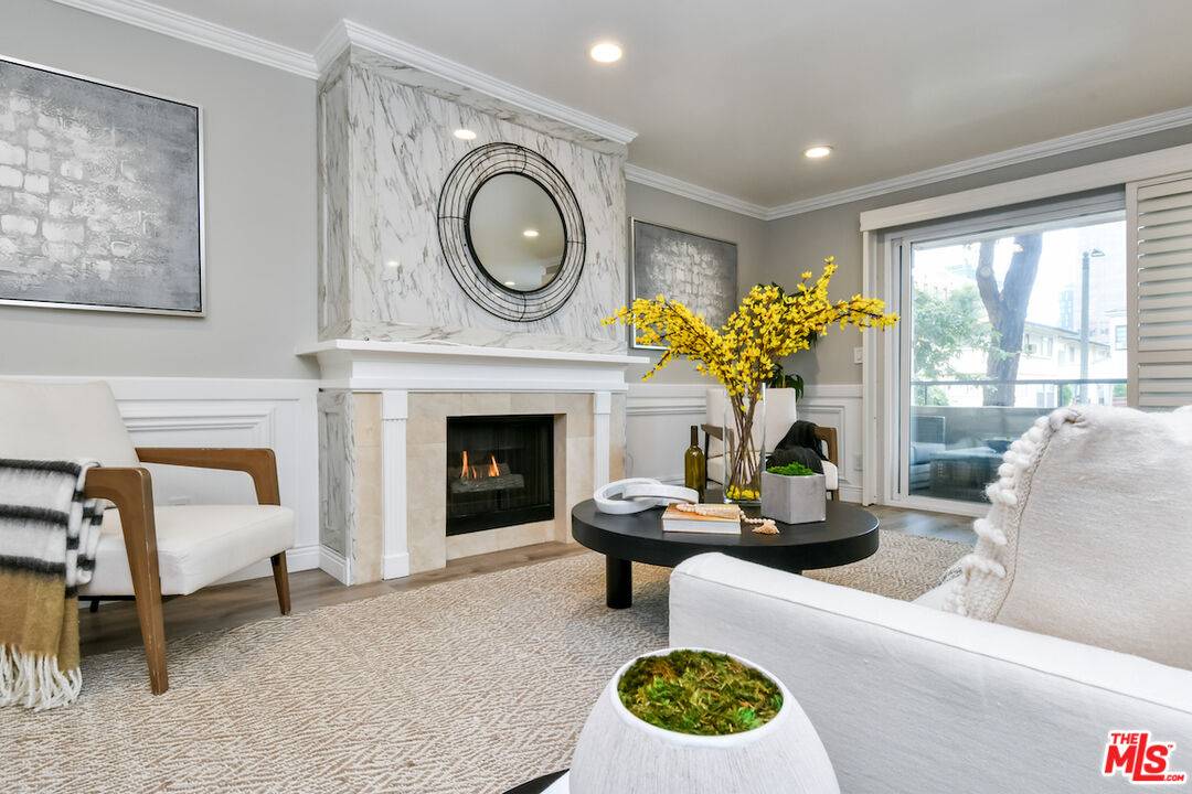 225  S Tower Dr 2BR Beverly Grove La